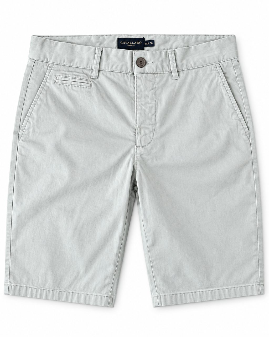 Korte broek lichtblauw – packshot op witte achtergrond
