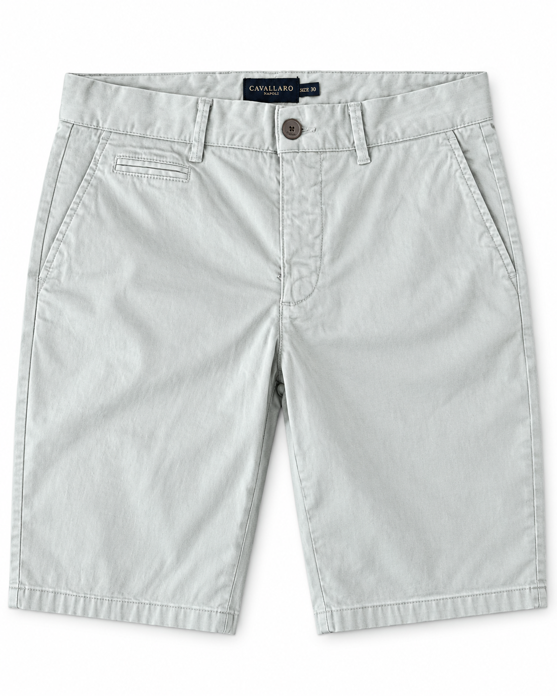 Korte broek lichtblauw – packshot op witte achtergrond