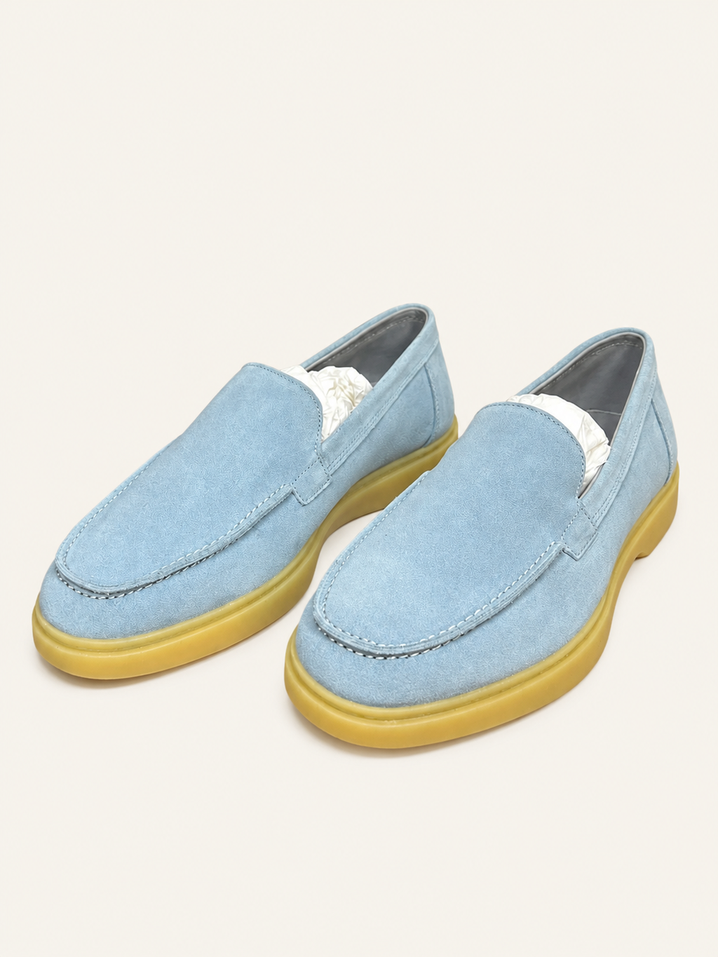 Mason Garments lichtblauwe loafers — bewerkte packshot op basis van de originele productfoto